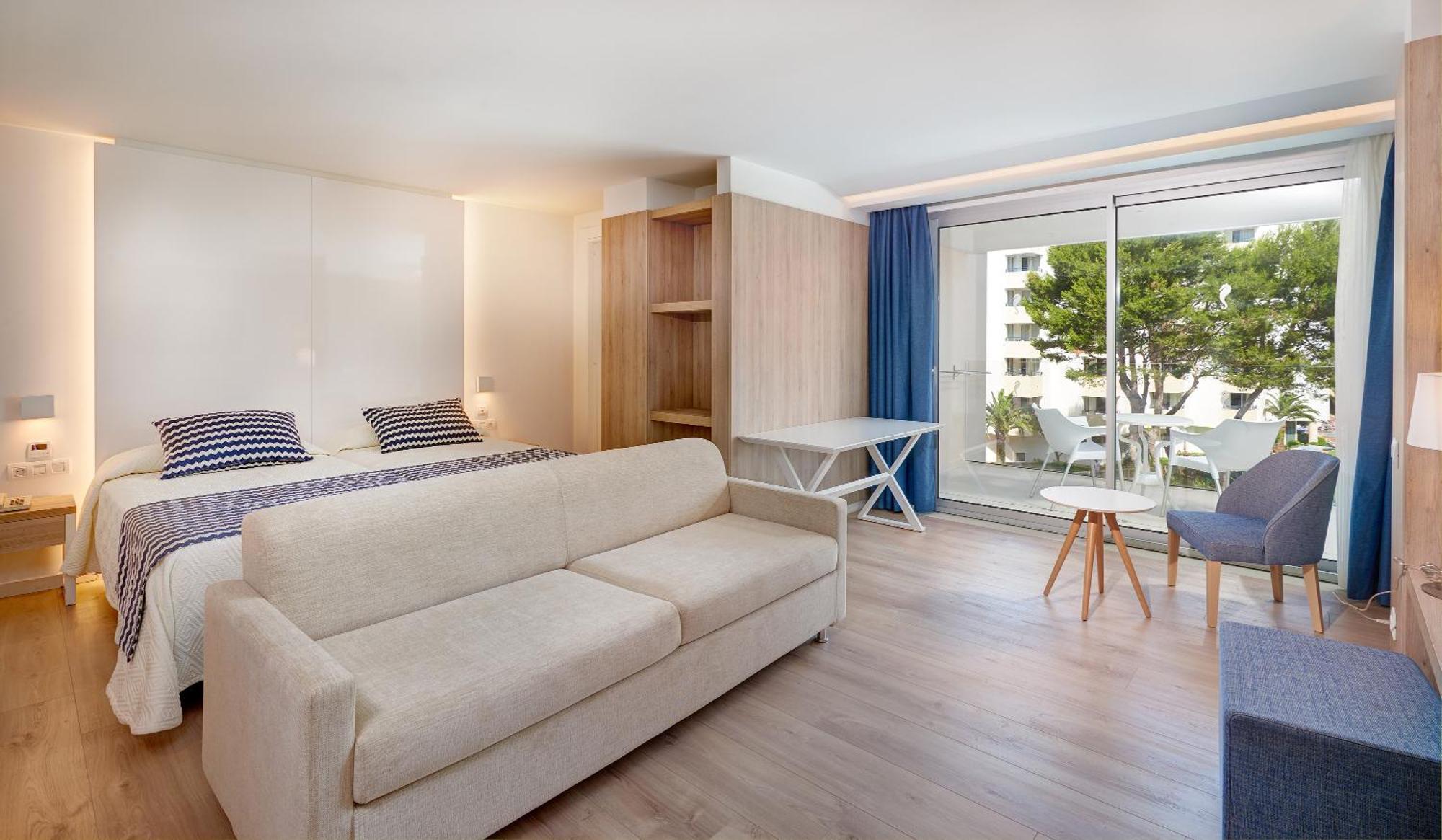 Hipotels Bahia Cala Millor - Adults Only Ngoại thất bức ảnh