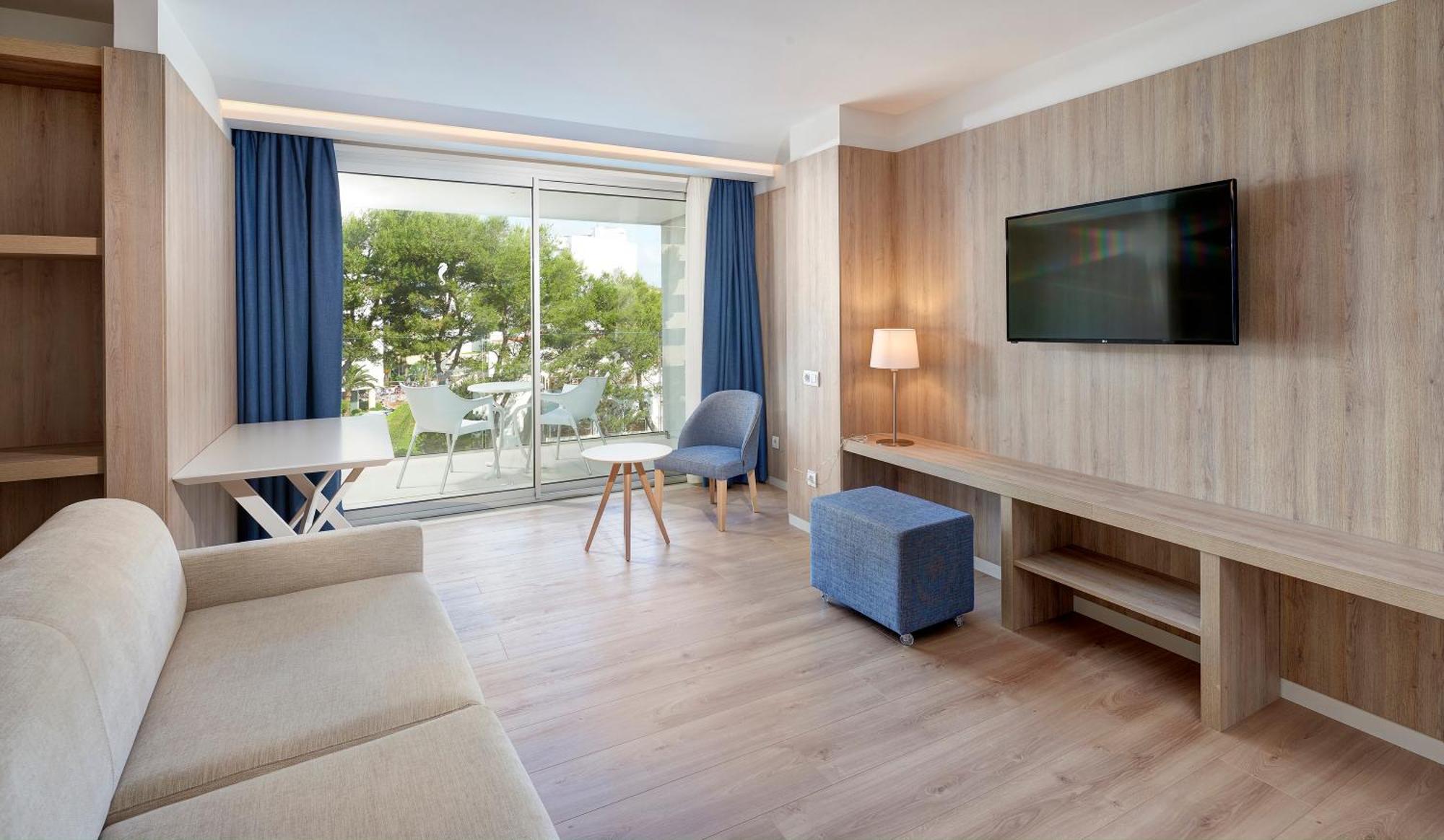 Hipotels Bahia Cala Millor - Adults Only Ngoại thất bức ảnh